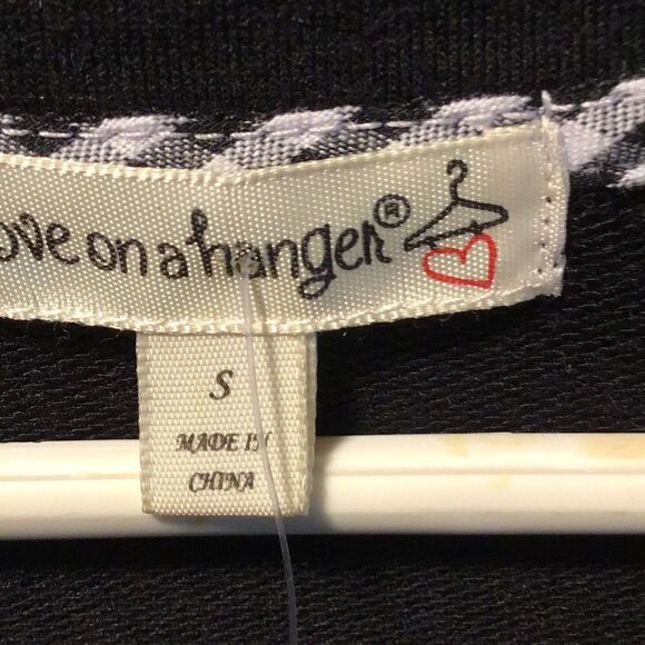 Blouse from love on a hanger boutique size small - Picture 4 of 5